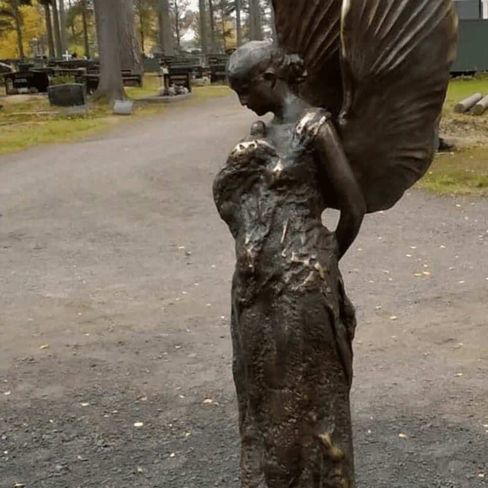 Tyhjän sylin muistopaikka Ii