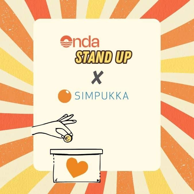 Grafiikkakuva kädestä, joka pudottaa rahaa lippaaseen, jossa sydänsymboli. Teksti Onda stand up X Simpukka.