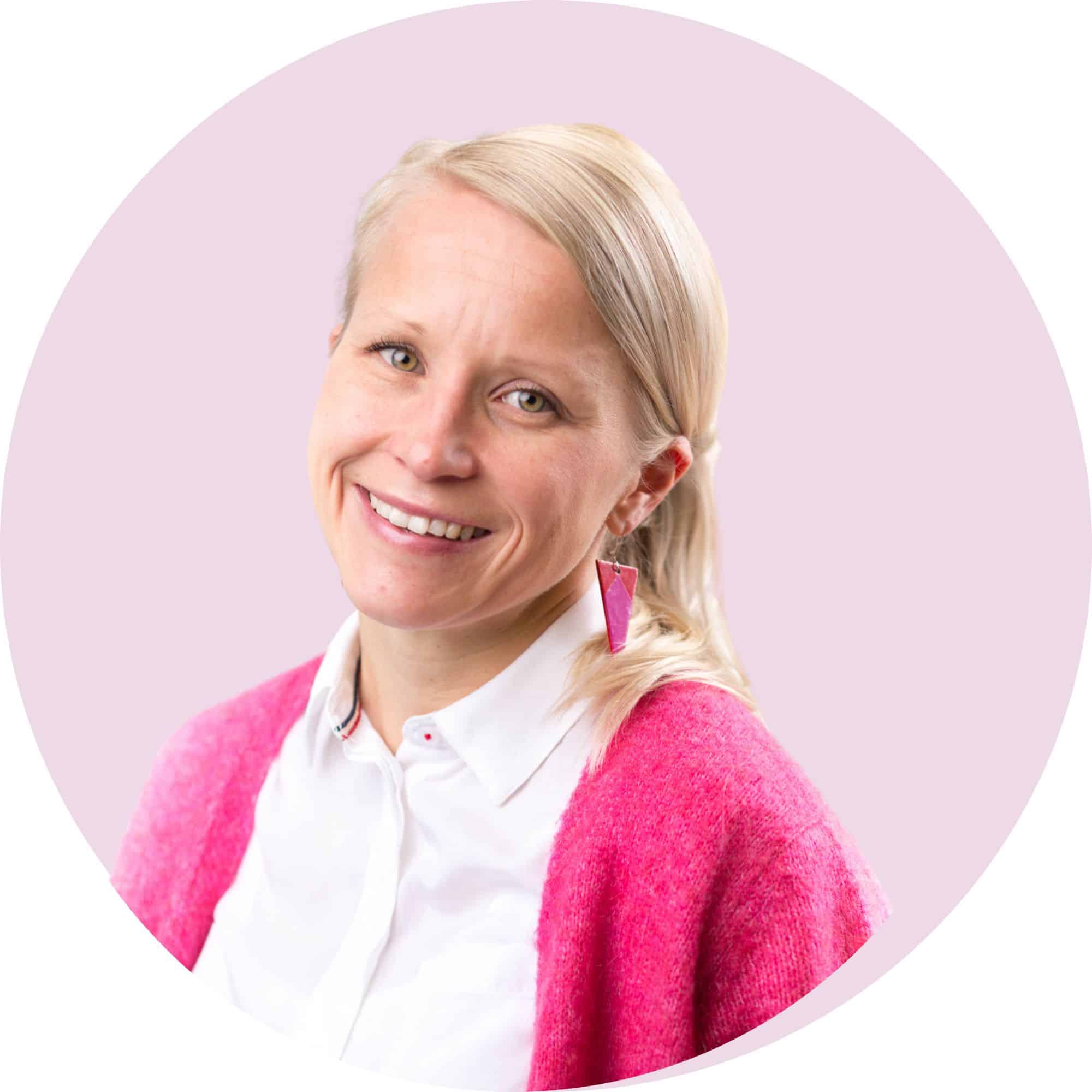 Kasvokuva Jenni Huhtalasta